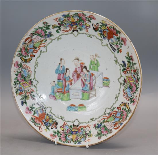 A 19th century Chinese famille rose dish, diameter 28cm